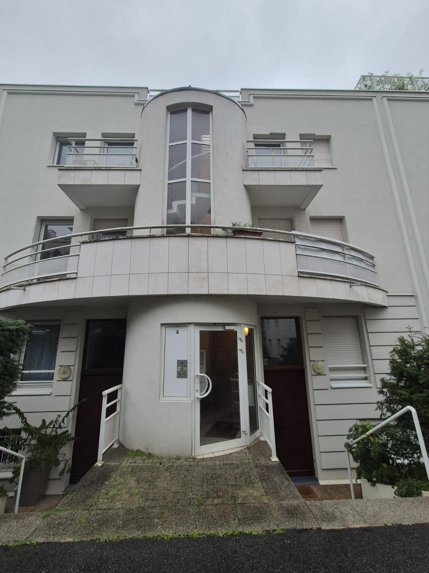 Studio A Suresnes Exterior photo